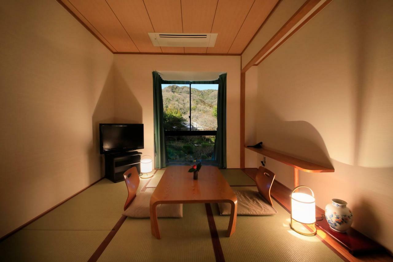 Hotel Kamogawaso Takehara Εξωτερικό φωτογραφία